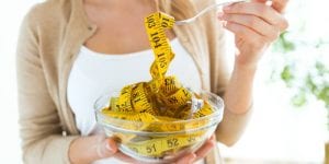Cómo afectan los nutrientes y alimentos en el peso corporal