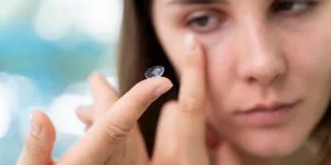 Prácticas y consejos para el cuidado de las lentes de contacto